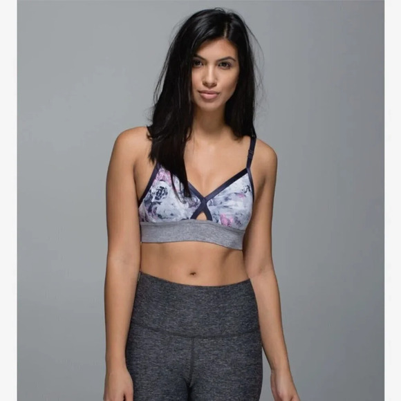 Lululemon If You're Lucky Sports Bra Size 4 - Excellent Condition Marbled Print - Picture 2 of 7